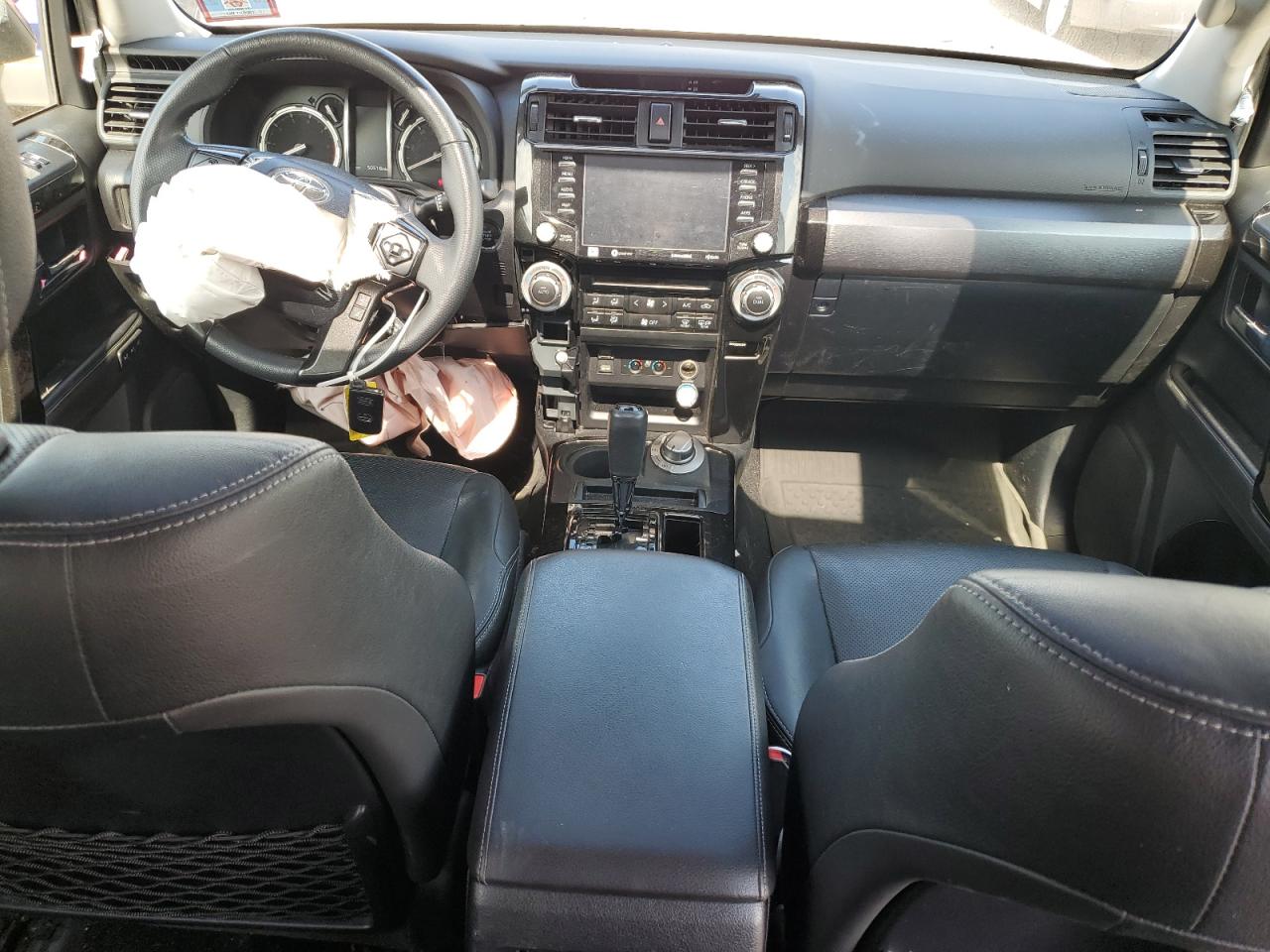 2020 Toyota 4Runner Sr5/Sr5 Premium VIN: JTEBU5JR1L5810747 Lot: 80292565