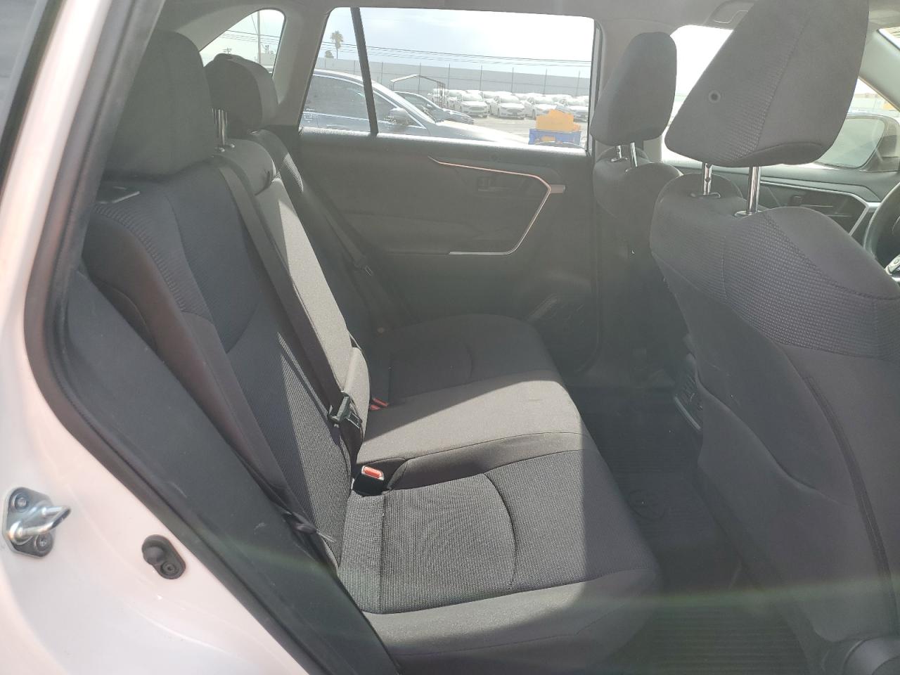 2020 Toyota Rav4 Le VIN: JTMLWRFV9LD547025 Lot: 80218485