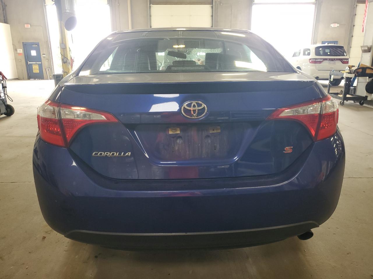 2016 Toyota Corolla L VIN: 5YFBURHE5GP566141 Lot: 84705315
