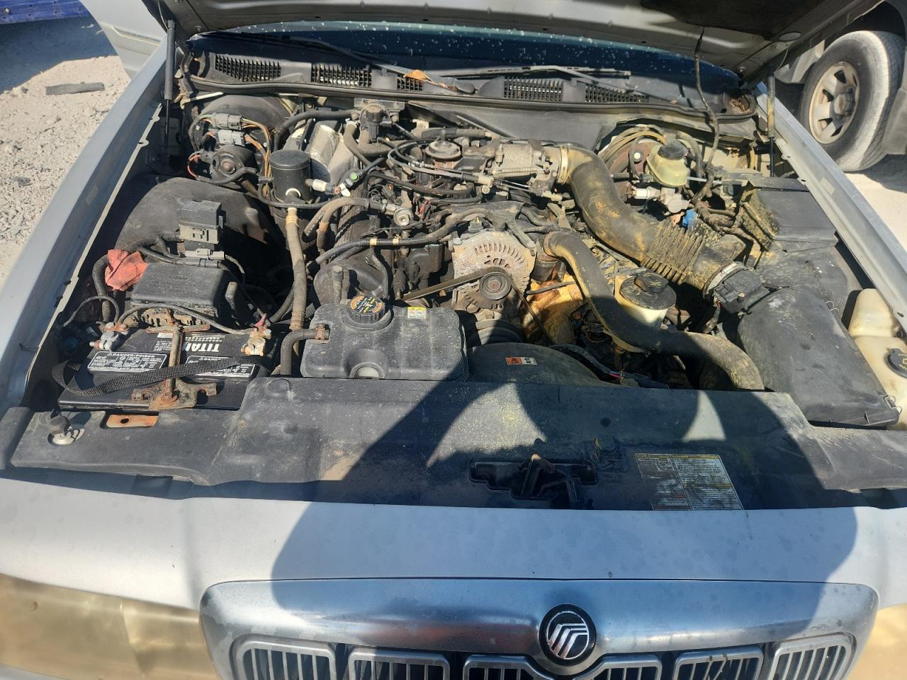 2001 Mercury Grand Marquis Gs VIN: 2MEFM74W21X615303 Lot: 81623755