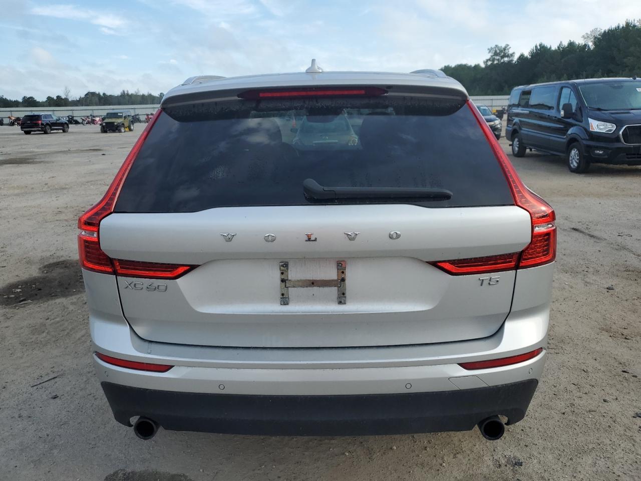 2020 Volvo Xc60 T5 Momentum VIN: YV4102RK0L1494280 Lot: 81298845