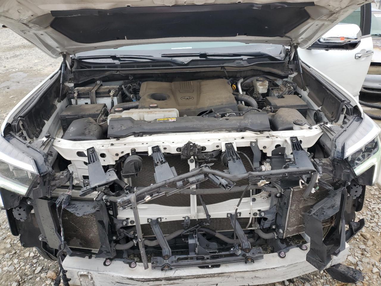 2022 Toyota Tundra Crewmax Platinum VIN: 5TFMA5AB2NX005937 Lot: 84606645