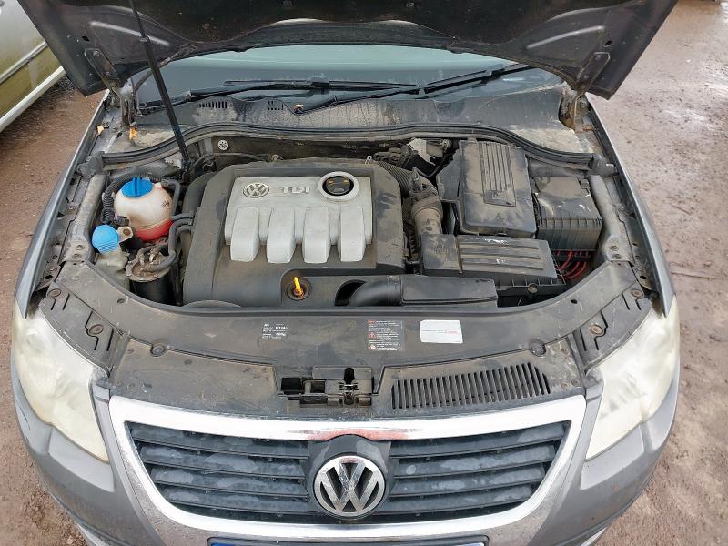 2006 VOLKSWAGEN PASSAT S TDI 