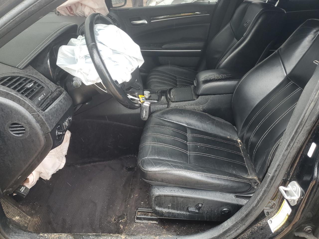 2019 Chrysler 300 S VIN: 2C3CCABG2KH516058 Lot: 81928535