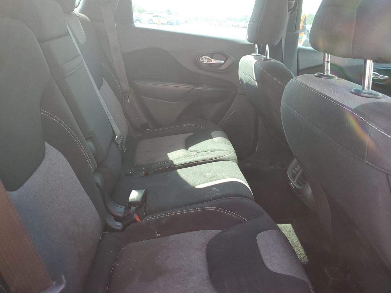 2014 Jeep Cherokee Sport VIN: 1C4PJMAB4EW210754 Lot: 71588355