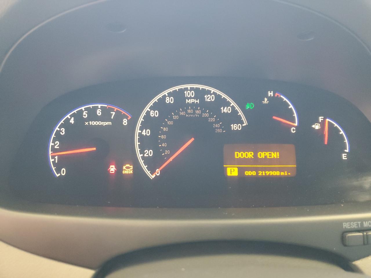 2006 Hyundai Azera Se VIN: KMHFC46F46A080437 Lot: 81836775