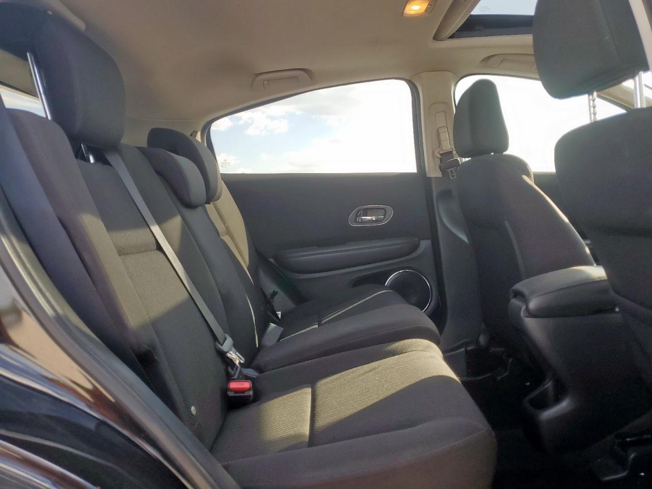 2017 Honda Hr-V Ex VIN: 3CZRU5H57HG701984 Lot: 84721365