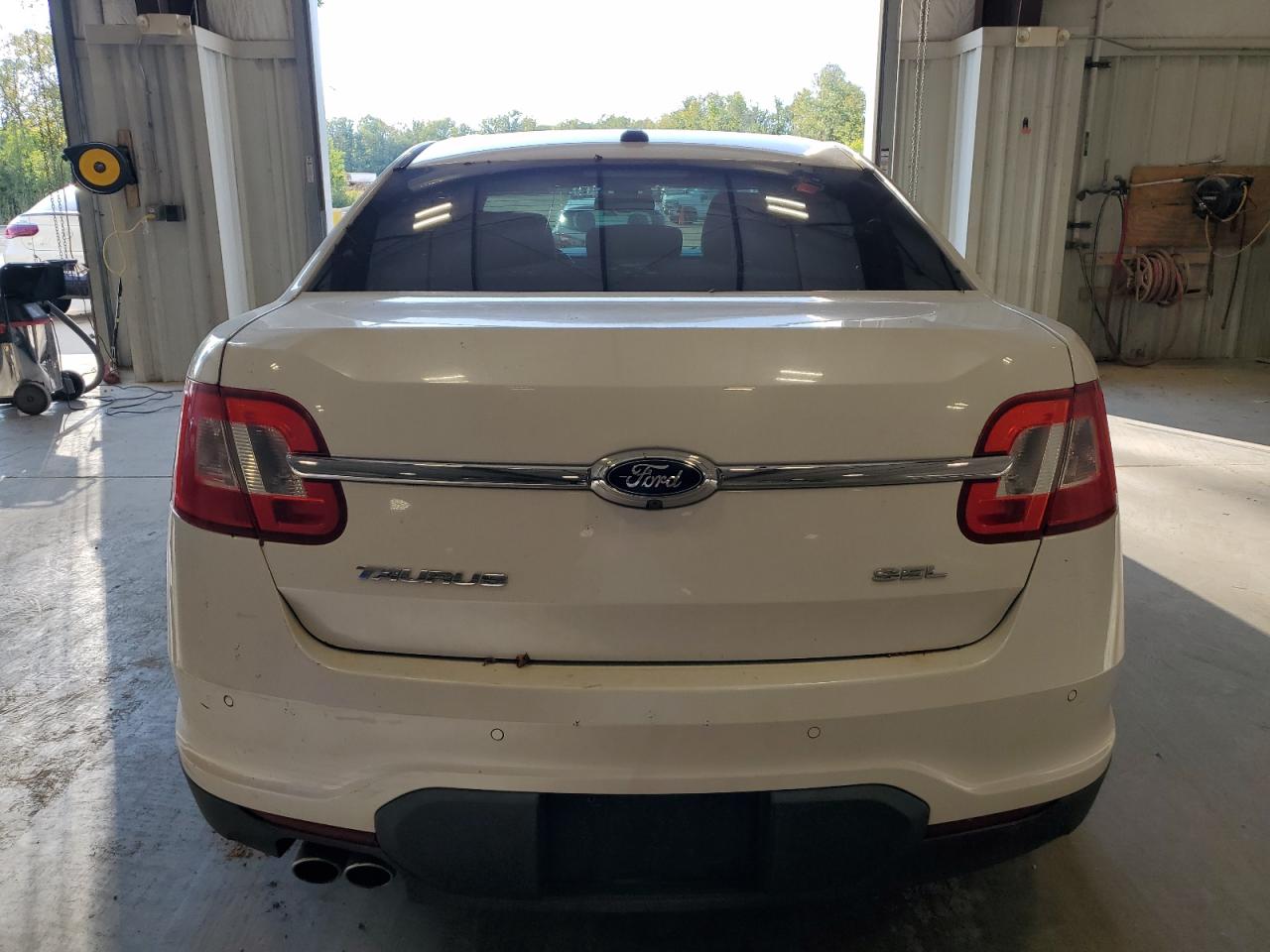 2012 Ford Taurus Sel VIN: 1FAHP2EW2CG138664 Lot: 81458065