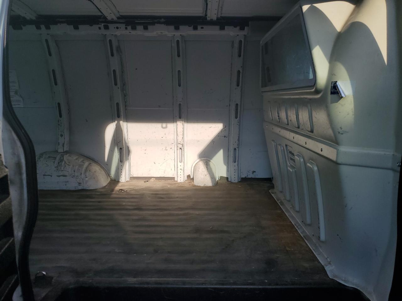 2017 Chevrolet Express G2500 VIN: 1GCWGAFF6H1125842 Lot: 82058705