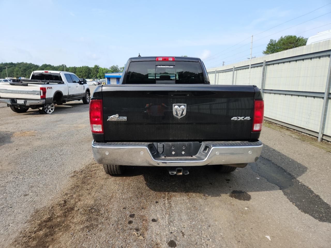 2018 Ram 1500 Slt VIN: 1C6RR7GG8JS218564 Lot: 70911425