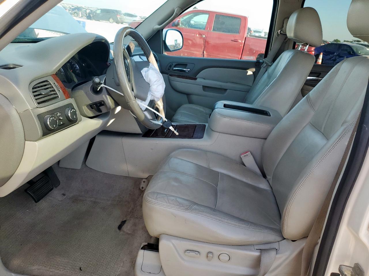 2011 GMC Yukon Slt VIN: 1GKS2CE06BR111409 Lot: 83769155