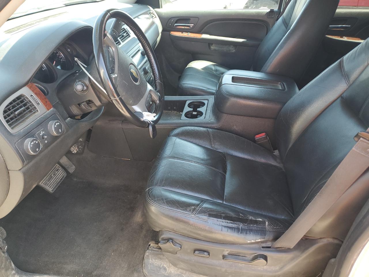 2014 Chevrolet Suburban K1500 Lt VIN: 1GNSKJE74ER210948 Lot: 70897705