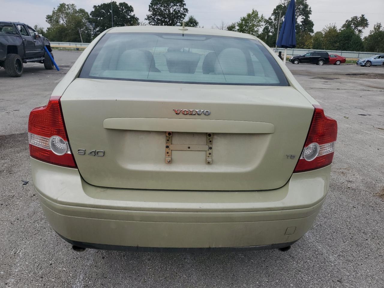 2005 Volvo S40 T5 VIN: YV1MS682452056873 Lot: 80263365