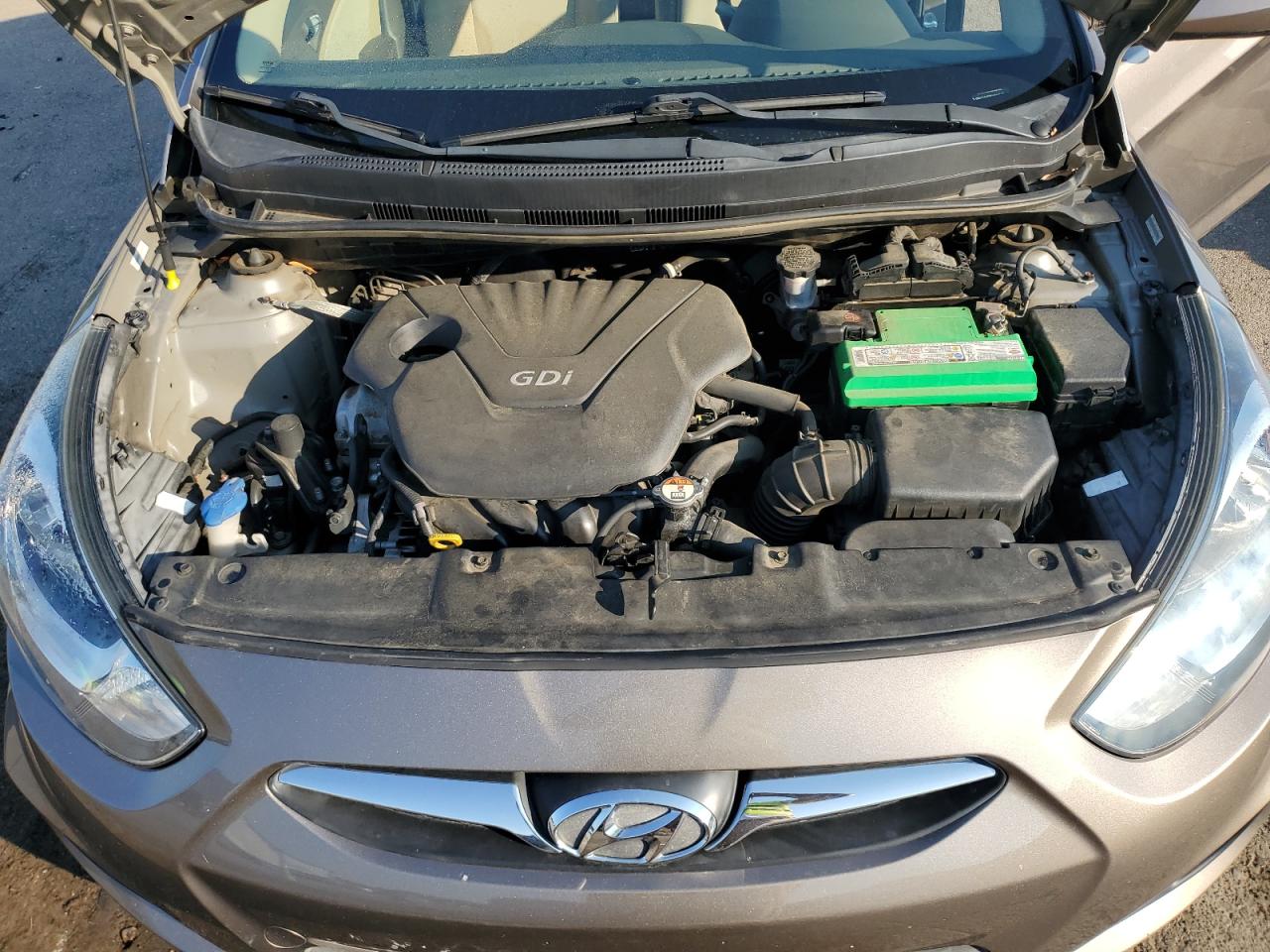 2013 Hyundai Accent Gls VIN: KMHCT4AE8DU324670 Lot: 71440335