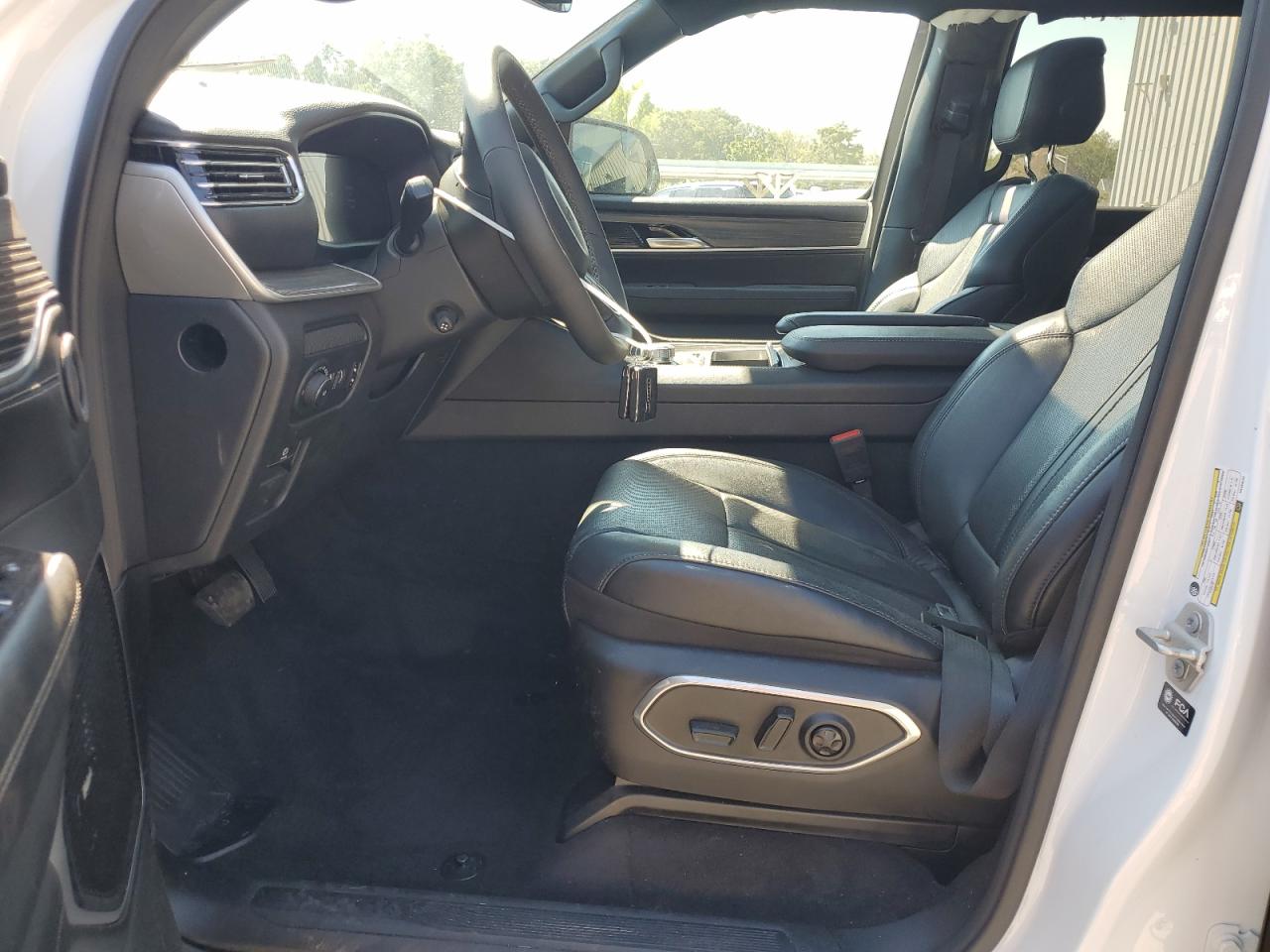 2024 Jeep Wagoneer L Series Iii VIN: 1C4SJSDP3RS104444 Lot: 71365085