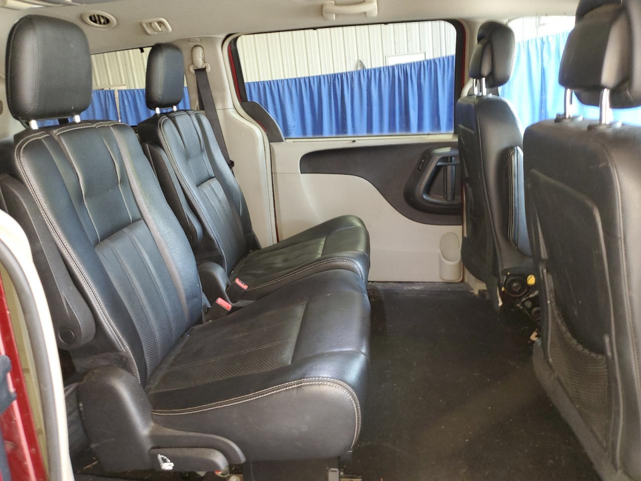 2015 Chrysler Town & Country Touring L VIN: 2C4RC1CG2FR619470 Lot: 81150905