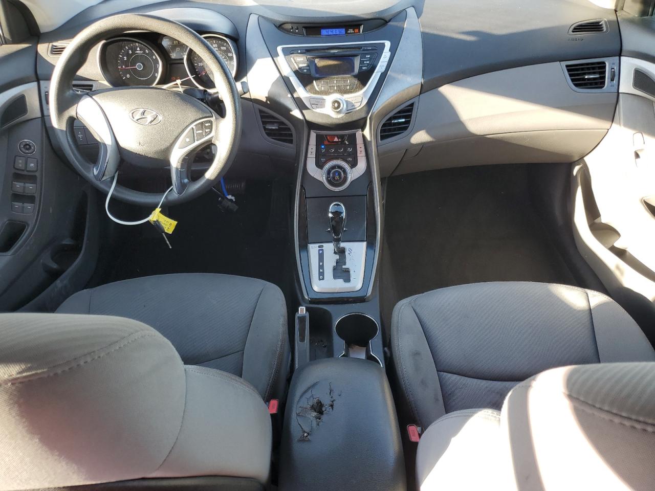 2012 Hyundai Elantra Gls VIN: 5NPDH4AE0CH067457 Lot: 83861175