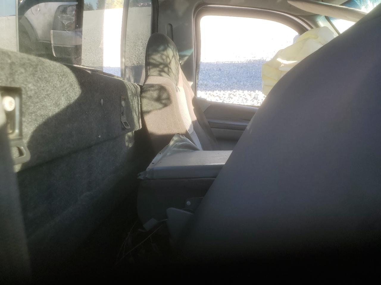 2002 Ford F250 Super Duty VIN: 1FTNF21L52EC07952 Lot: 80705925