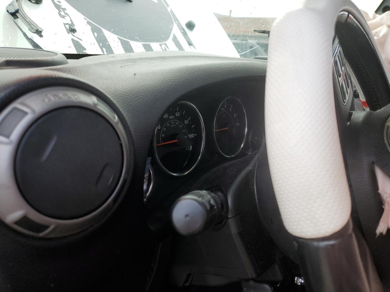 2015 Jeep Wrangler Sport VIN: 1C4AJWAG0FL663091 Lot: 81737785