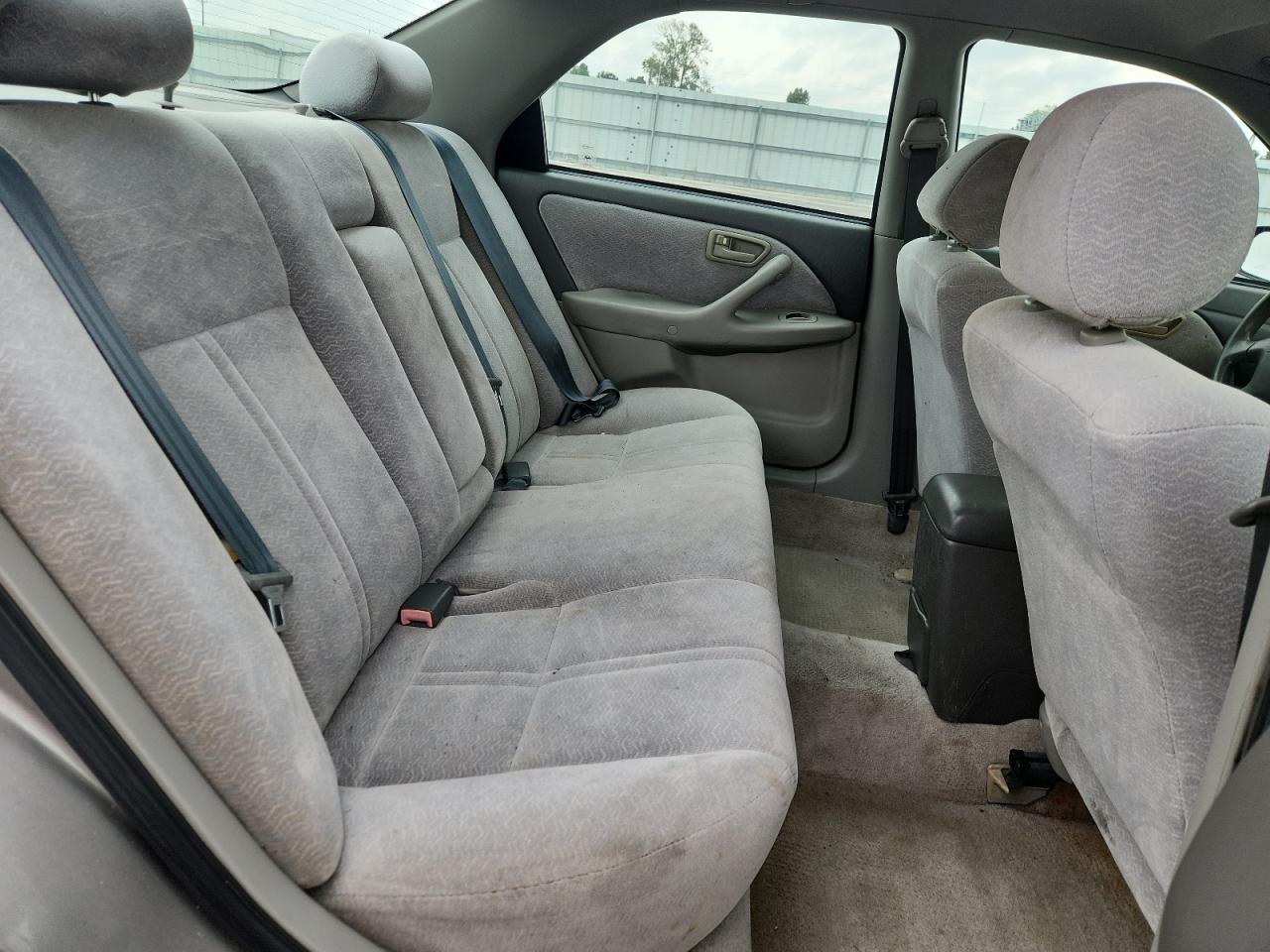 1997 Toyota Camry Ce VIN: 4T1BG22K4VU145407 Lot: 81957505