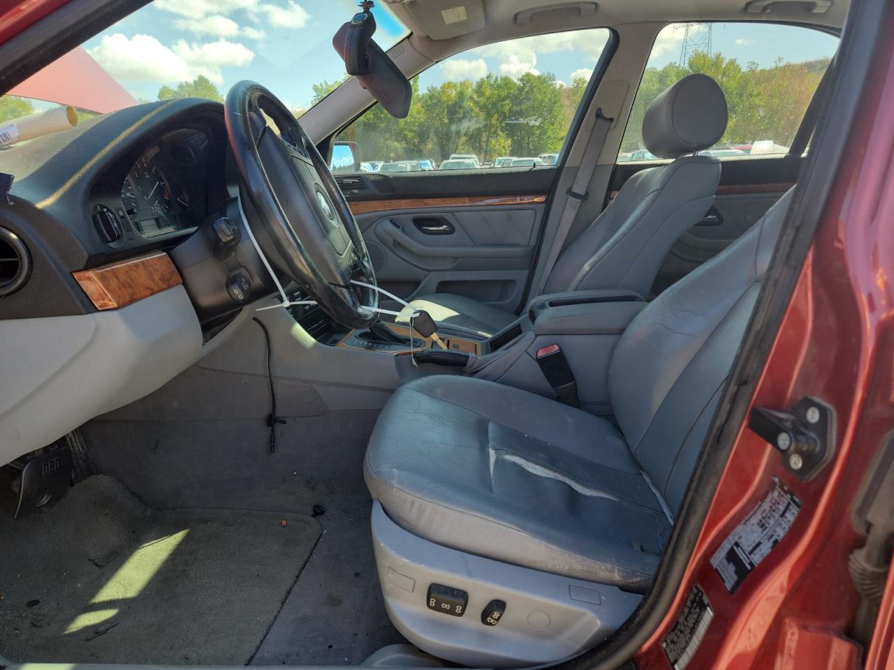 1999 BMW 528 I Automatic VIN: WBADM6333XBY20082 Lot: 81728785