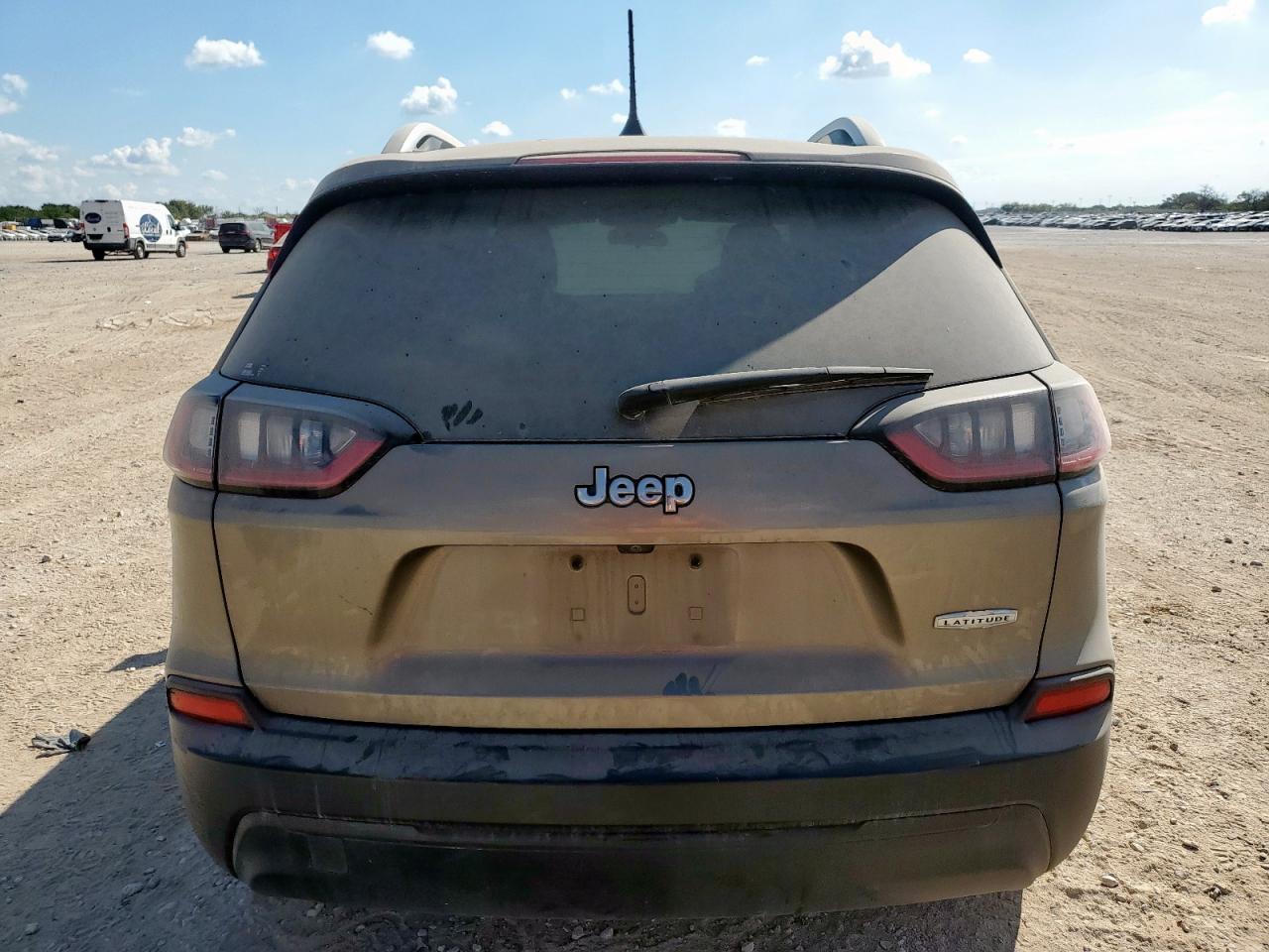 2020 Jeep Cherokee Latitude VIN: 1C4PJLCB3LD571263 Lot: 84272585