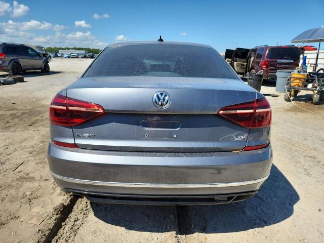  VOLKSWAGEN PASSAT 2018 Gray