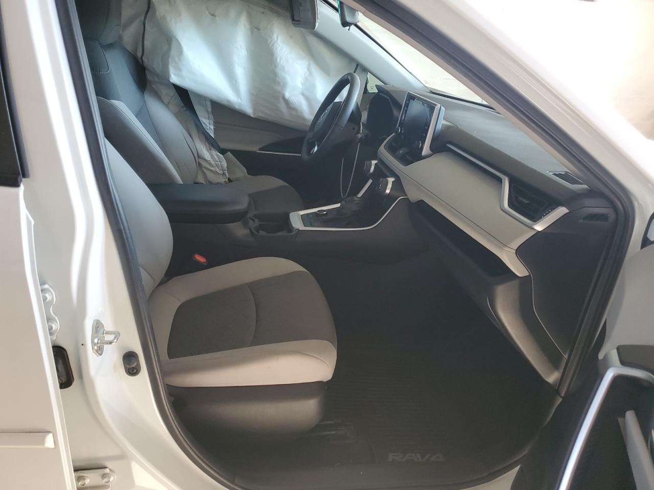 2020 Toyota Rav4 Xle VIN: 2T3RWRFV2LW091267 Lot: 81922295