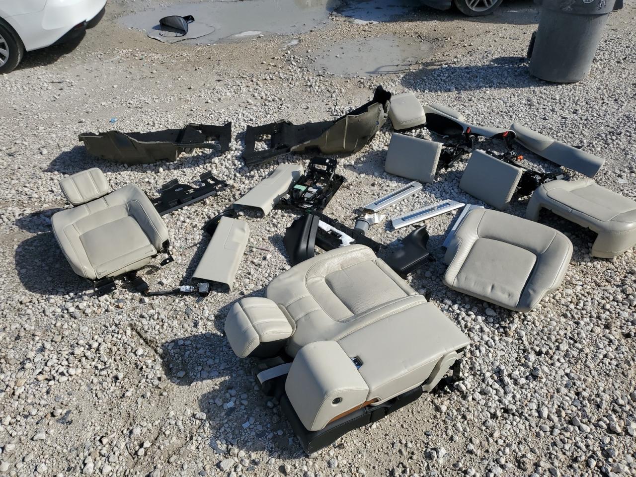 2019 Land Rover Range Rover Autobiography VIN: SALGV5RE3KA517357 Lot: 80725585