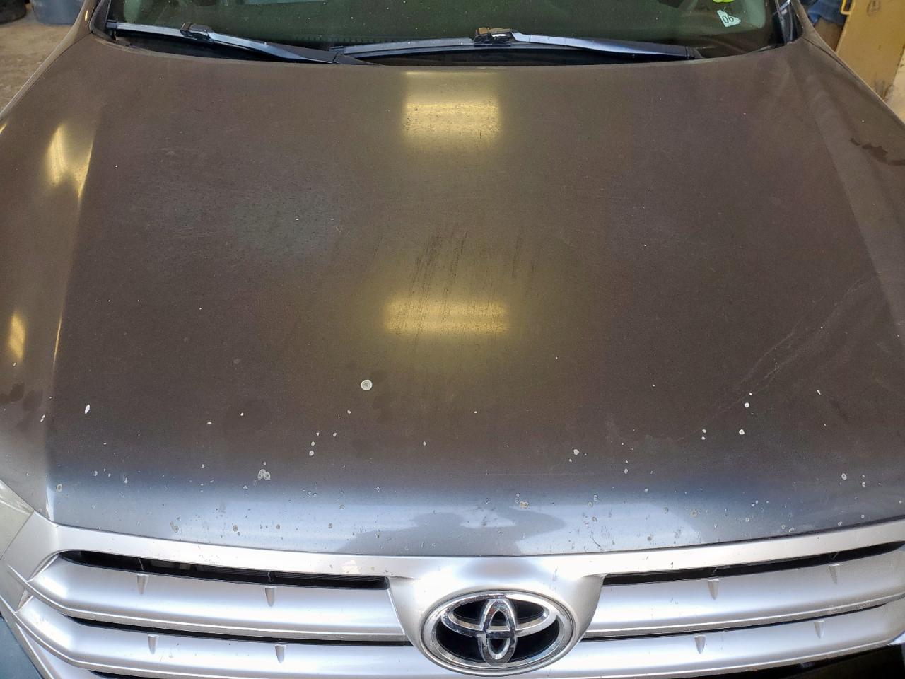 2011 Toyota Highlander Base VIN: 5TDZK3EH2BS035544 Lot: 84242505