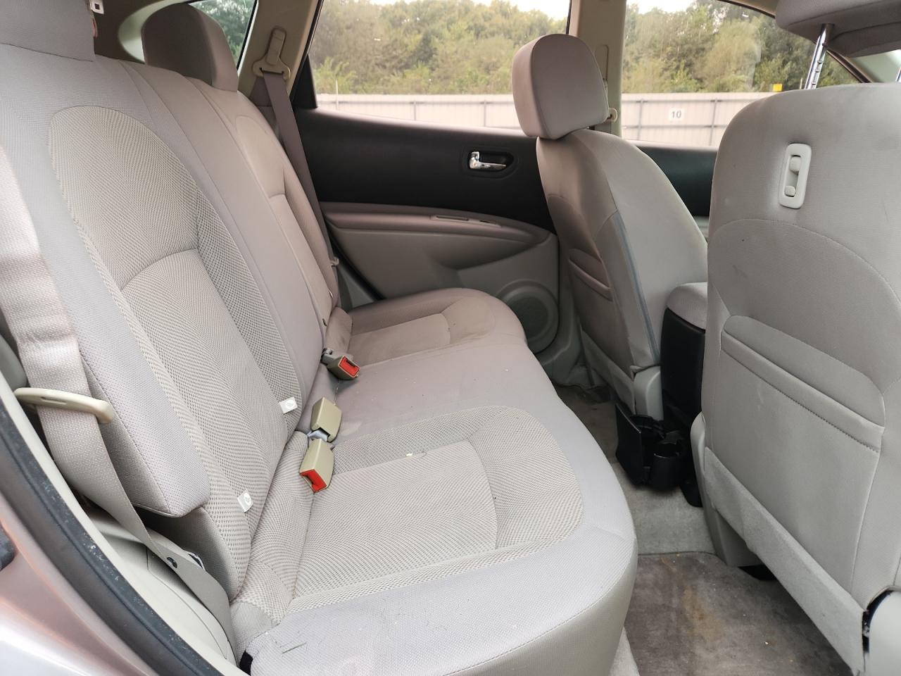 2015 Nissan Rogue Select S VIN: JN8AS5MT1FW661899 Lot: 81812795