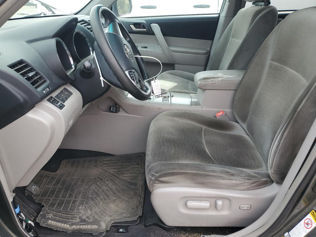 2013 Toyota Highlander Base VIN: 5TDBK3EH0DS177797 Lot: 81304895