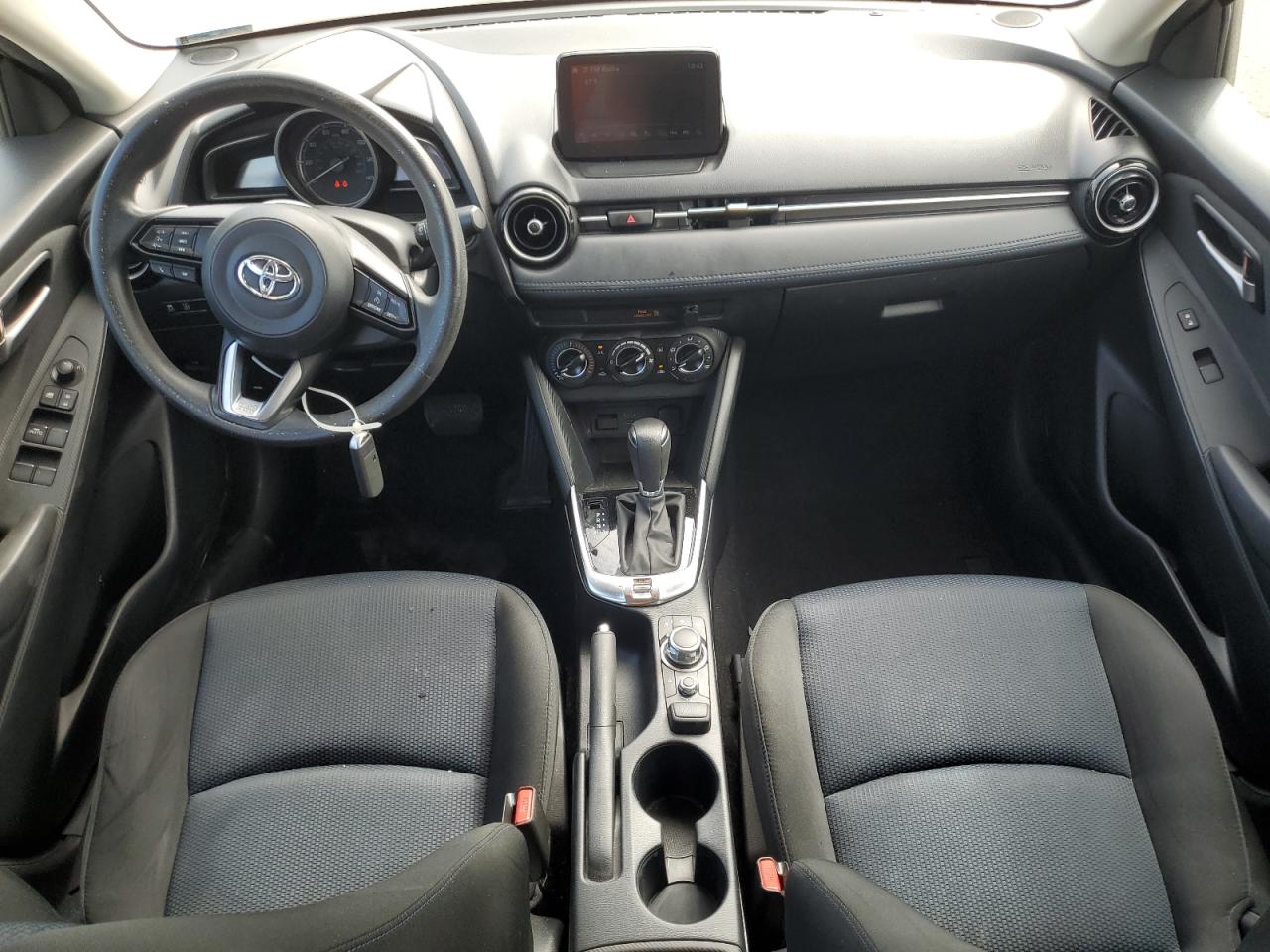 2019 Toyota Yaris L VIN: 3MYDLBYV5KY526400 Lot: 70690695