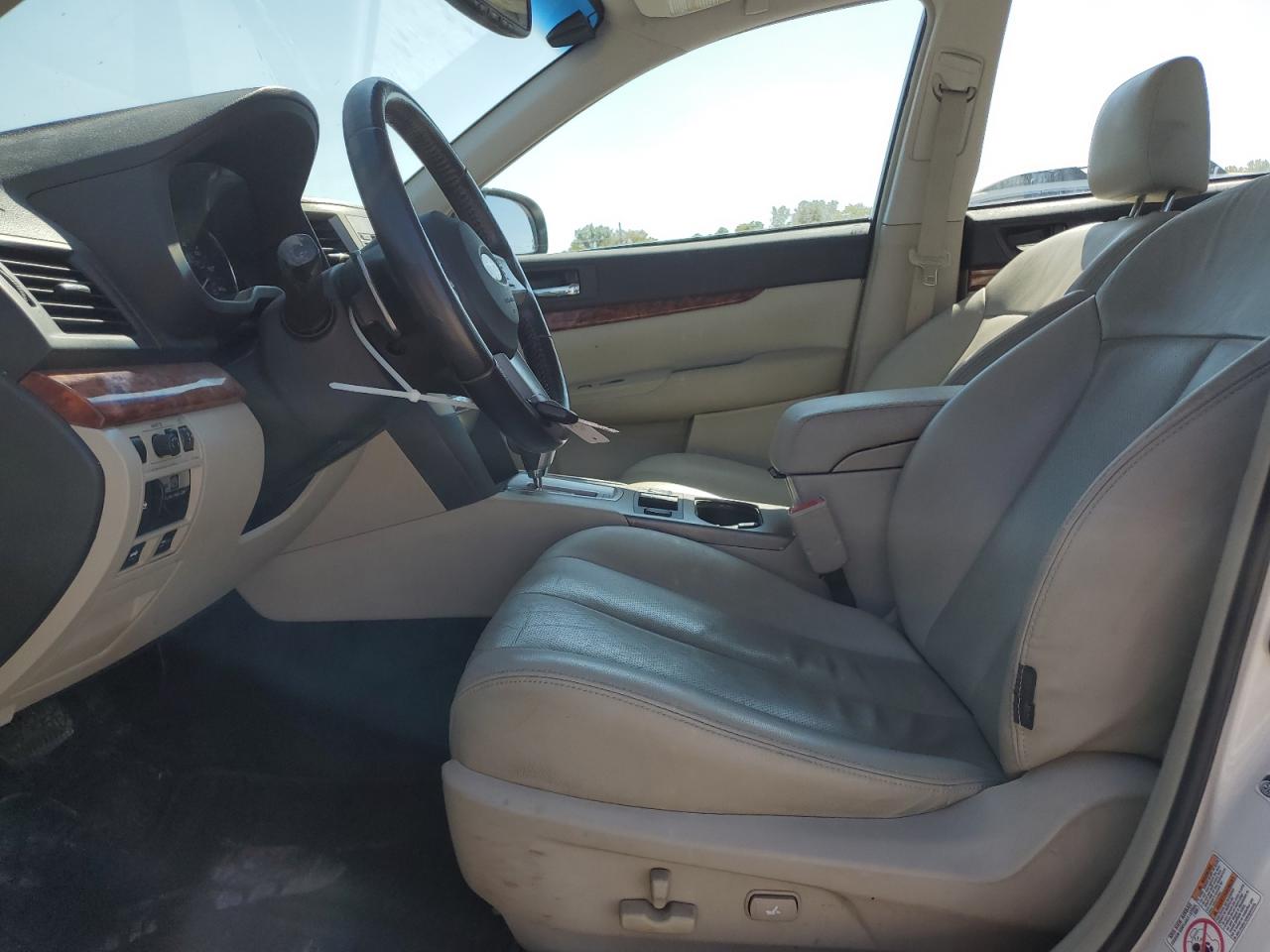 2010 Subaru Legacy 2.5I Limited VIN: 4S3BMCK69A3239997 Lot: 81185295