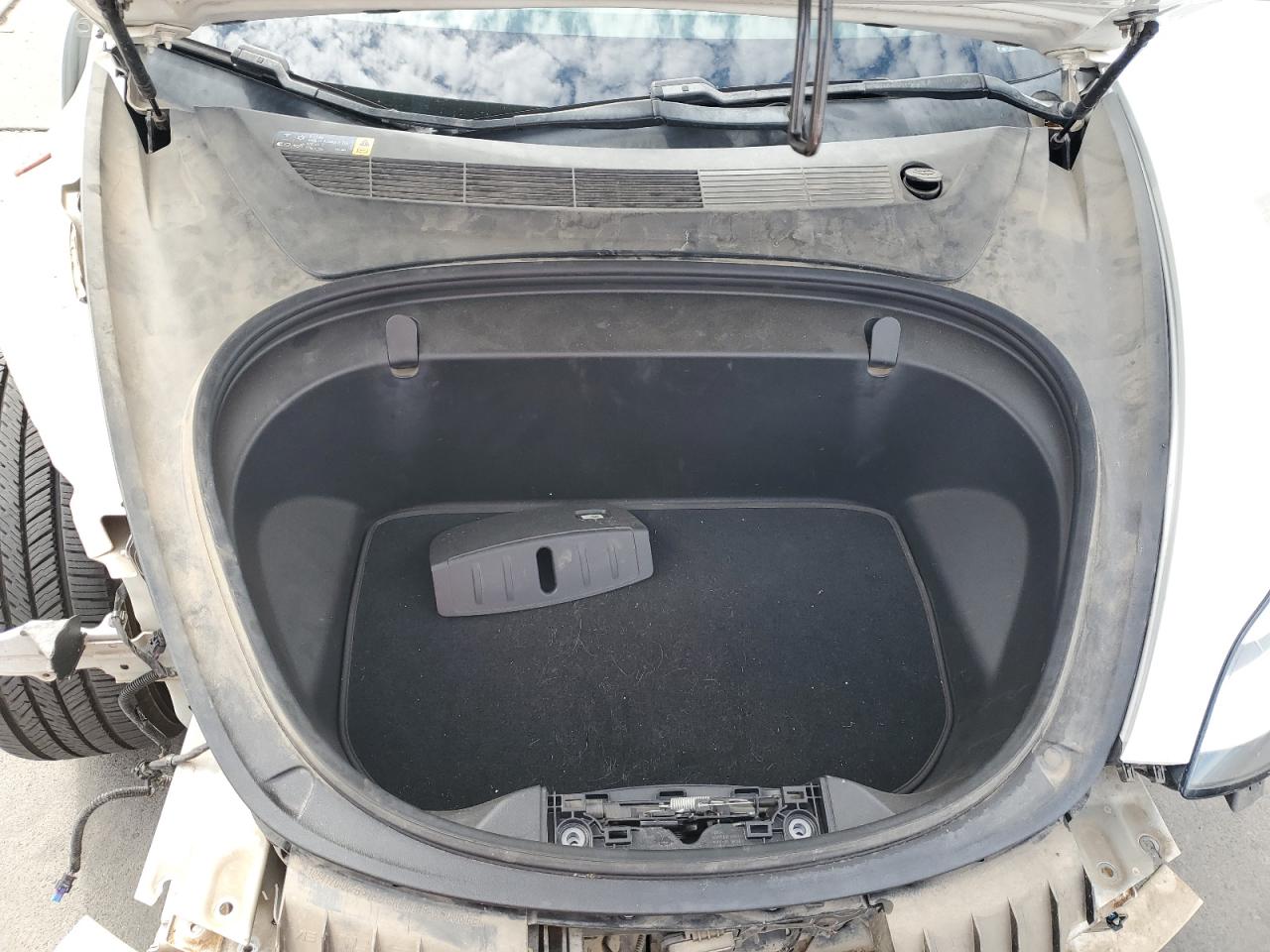 2018 Tesla Model 3 VIN: 5YJ3E1EA2JF025278 Lot: 82147455