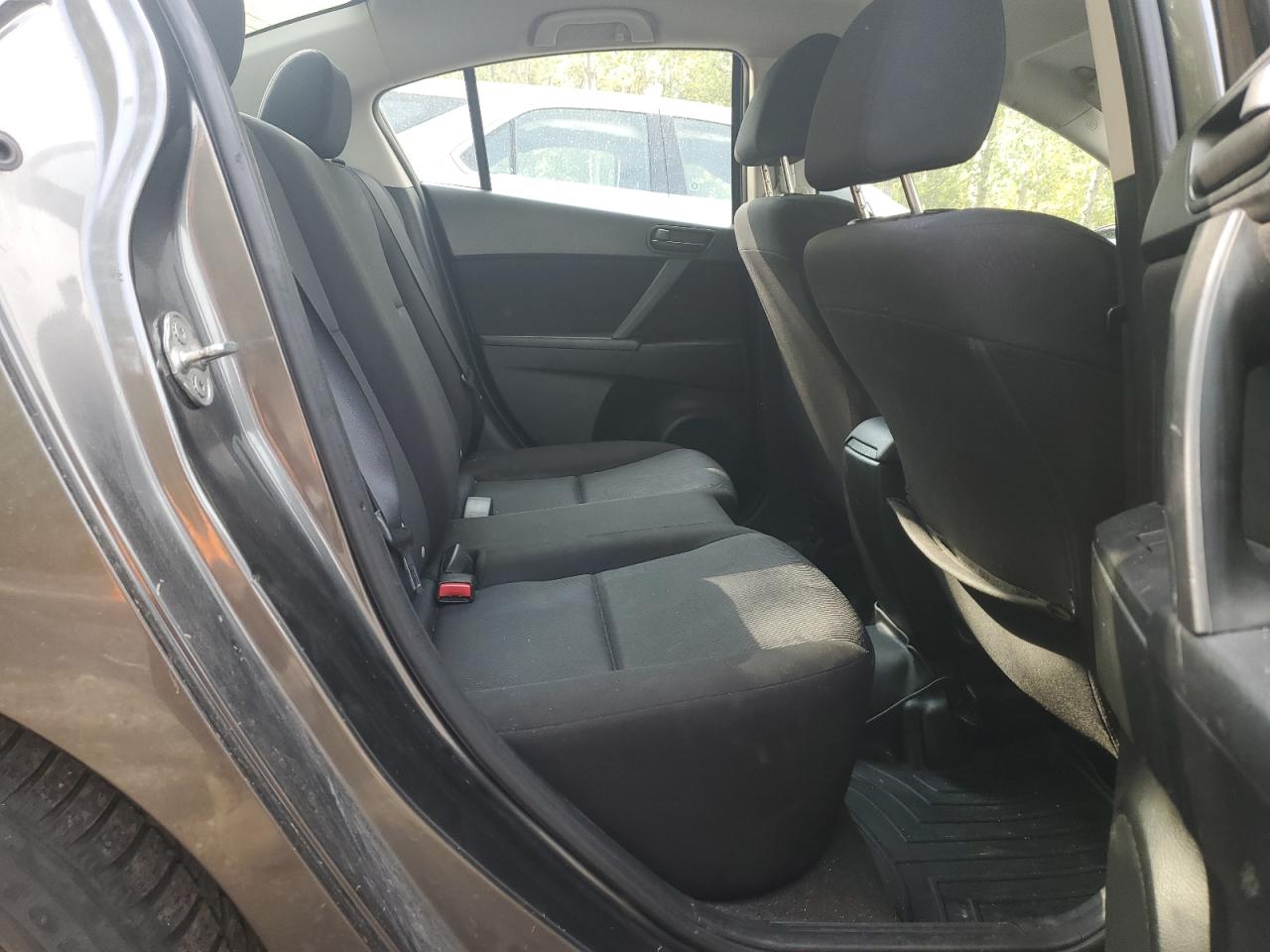 2011 Mazda 3 I VIN: JM1BL1UF0B1442018 Lot: 80505735