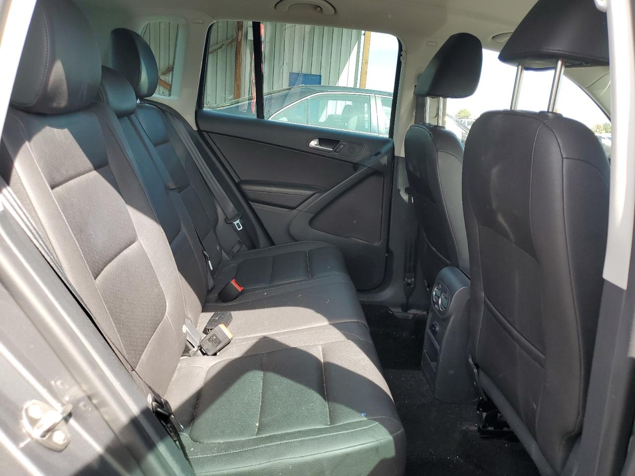 2015 Volkswagen Tiguan S VIN: WVGBV7AX5FW608094 Lot: 81306925