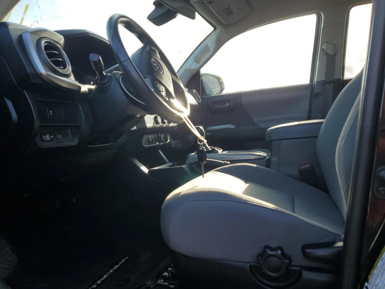 2022 Toyota Tacoma Double Cab VIN: 3TYAX5GN1NT058142 Lot: 81000125