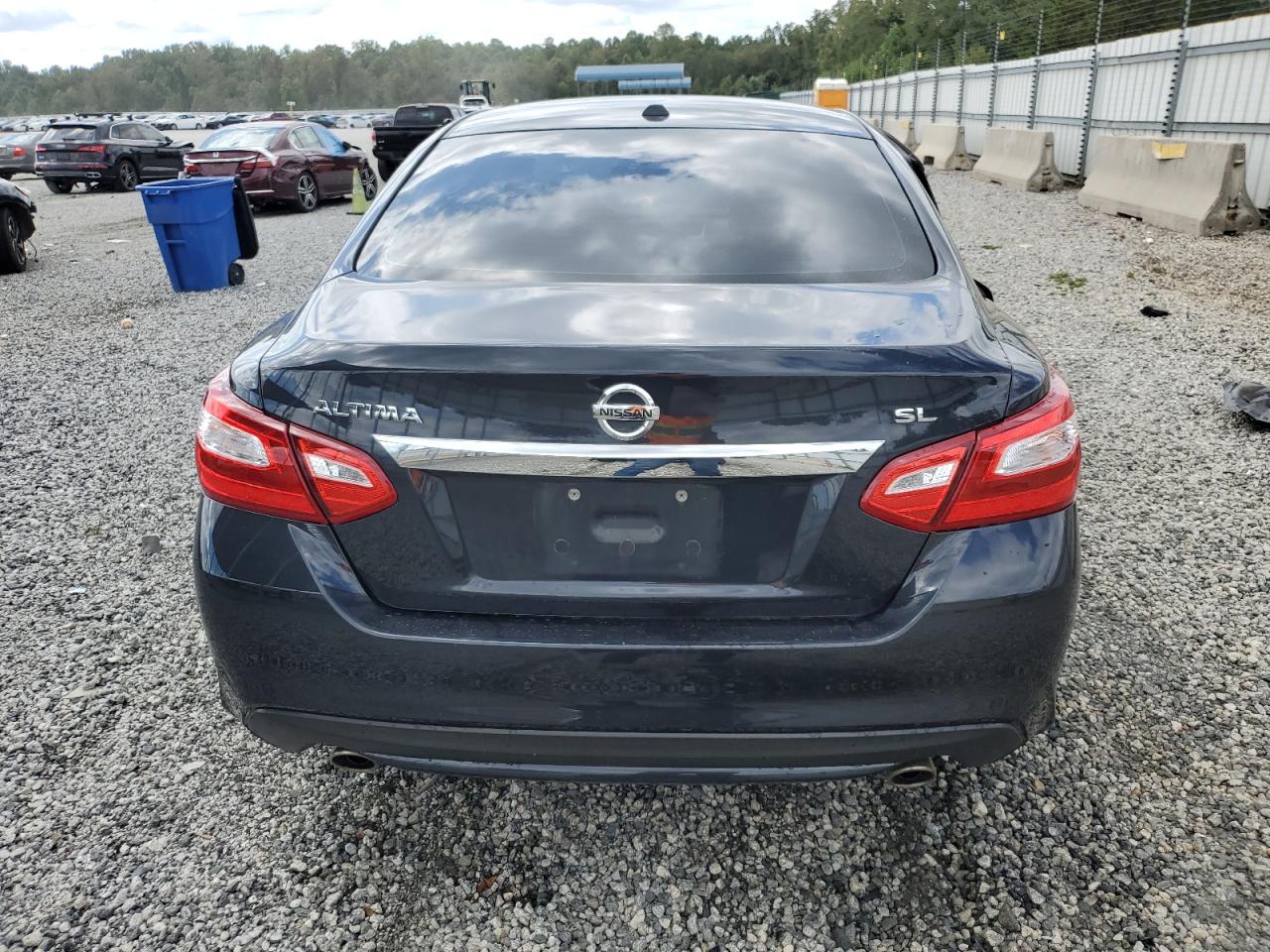 2017 Nissan Altima 2.5 VIN: 1N4AL3AP4HC492122 Lot: 72012595