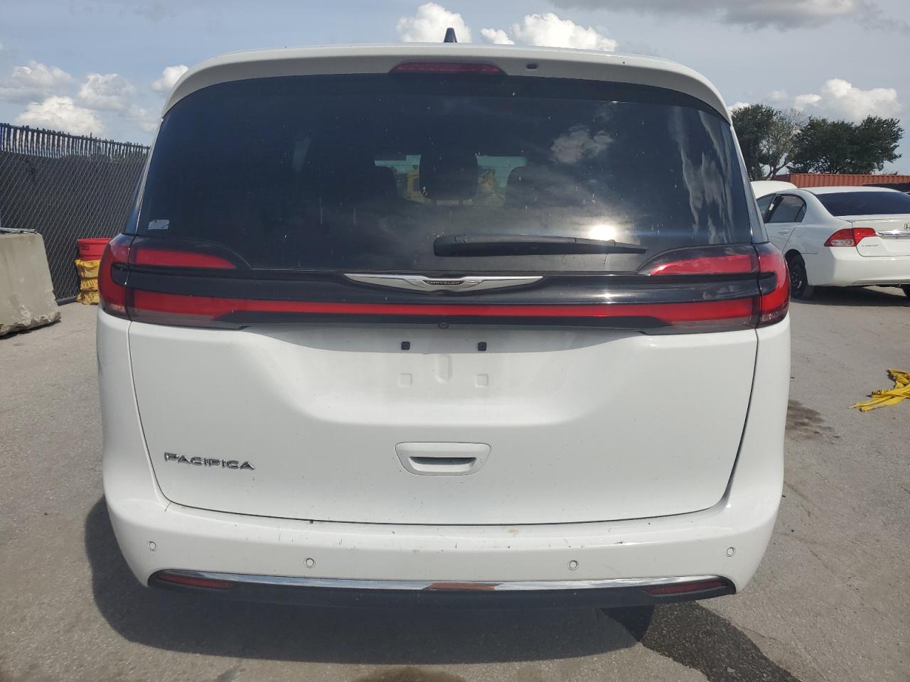 2024 Chrysler Pacifica Touring VIN: 2C4RC1FG7RR120745 Lot: 81614255