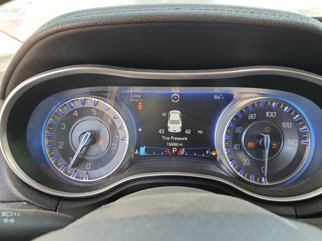 2016 Chrysler 300 Limited VIN: 2C3CCAAG0GH235496 Lot: 80209885