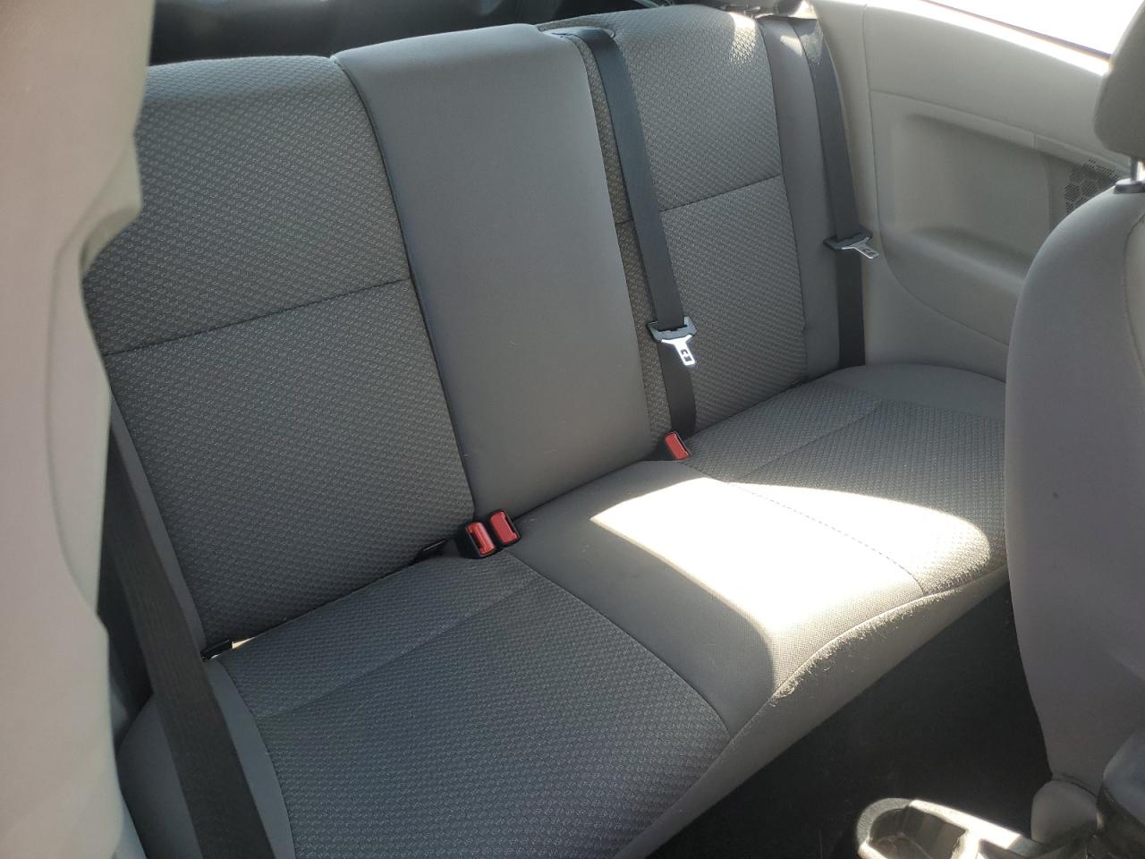 2007 Ford Focus Zx3 VIN: 1FAFP31N37W199348 Lot: 81815605