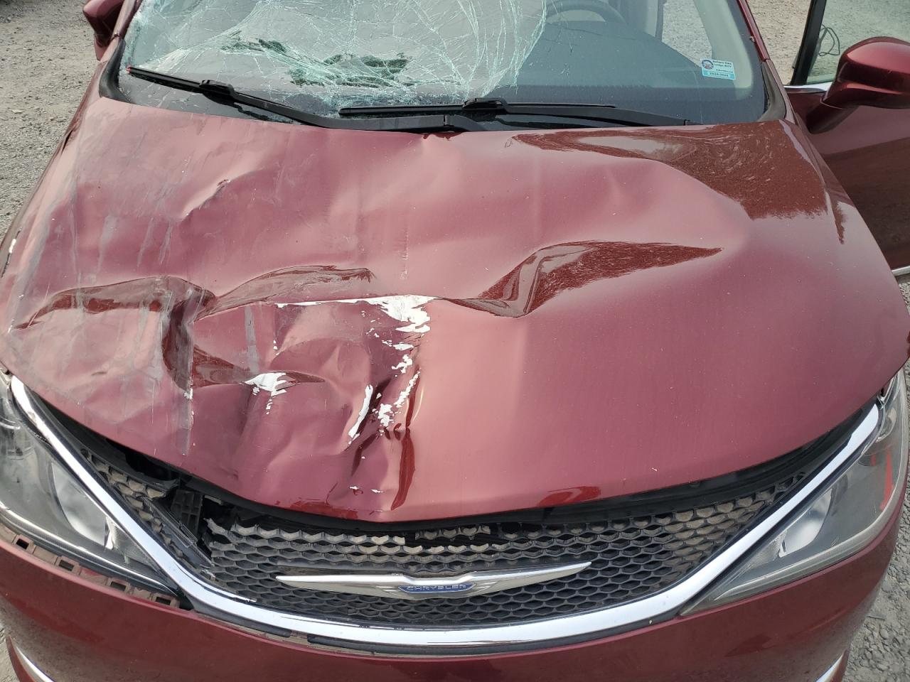 2017 Chrysler Pacifica Touring L VIN: 2C4RC1BG8HR523184 Lot: 71564825