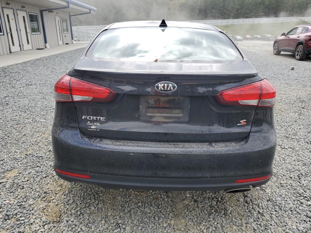 2017 Kia Forte Lx VIN: 3KPFL4A75HE111750 Lot: 81839055