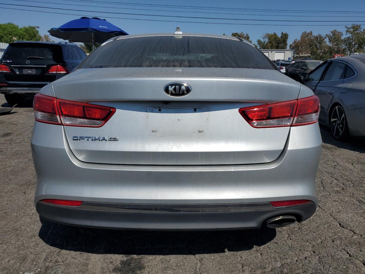 2017 Kia Optima Lx VIN: 5XXGT4L32HG122839 Lot: 80560005
