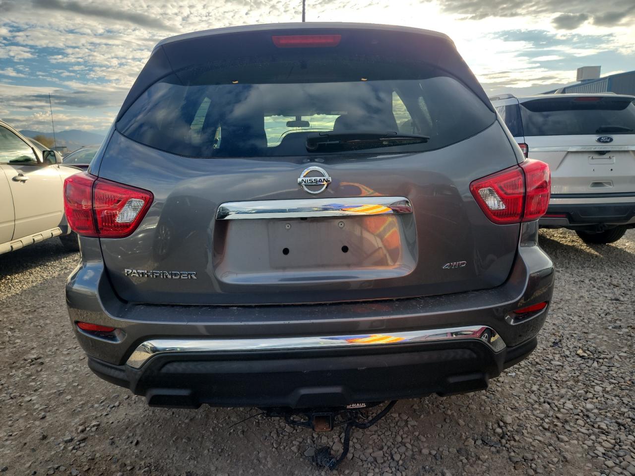 2017 Nissan Pathfinder S VIN: 5N1DR2MM6HC909995 Lot: 81543585