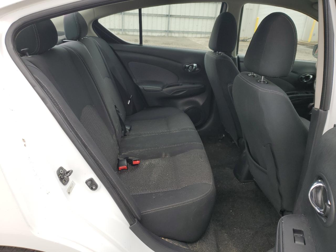 2016 Nissan Versa S VIN: 3N1CN7AP4GL827471 Lot: 81877655