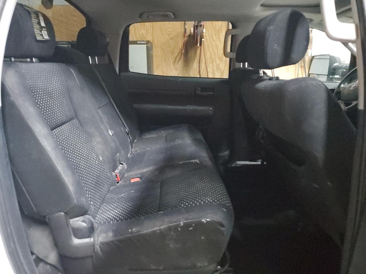 2010 Toyota Tundra Crewmax Sr5 VIN: 5TFDY5F12AX145380 Lot: 83768945