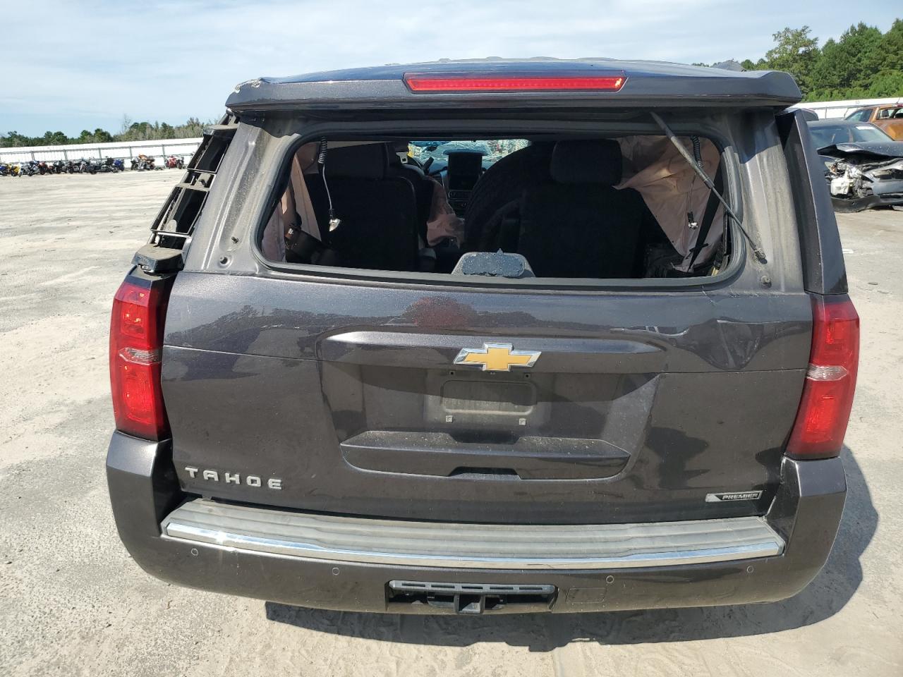 2017 Chevrolet Tahoe C1500 Premier VIN: 1GNSCCKC4HR171745 Lot: 71883955