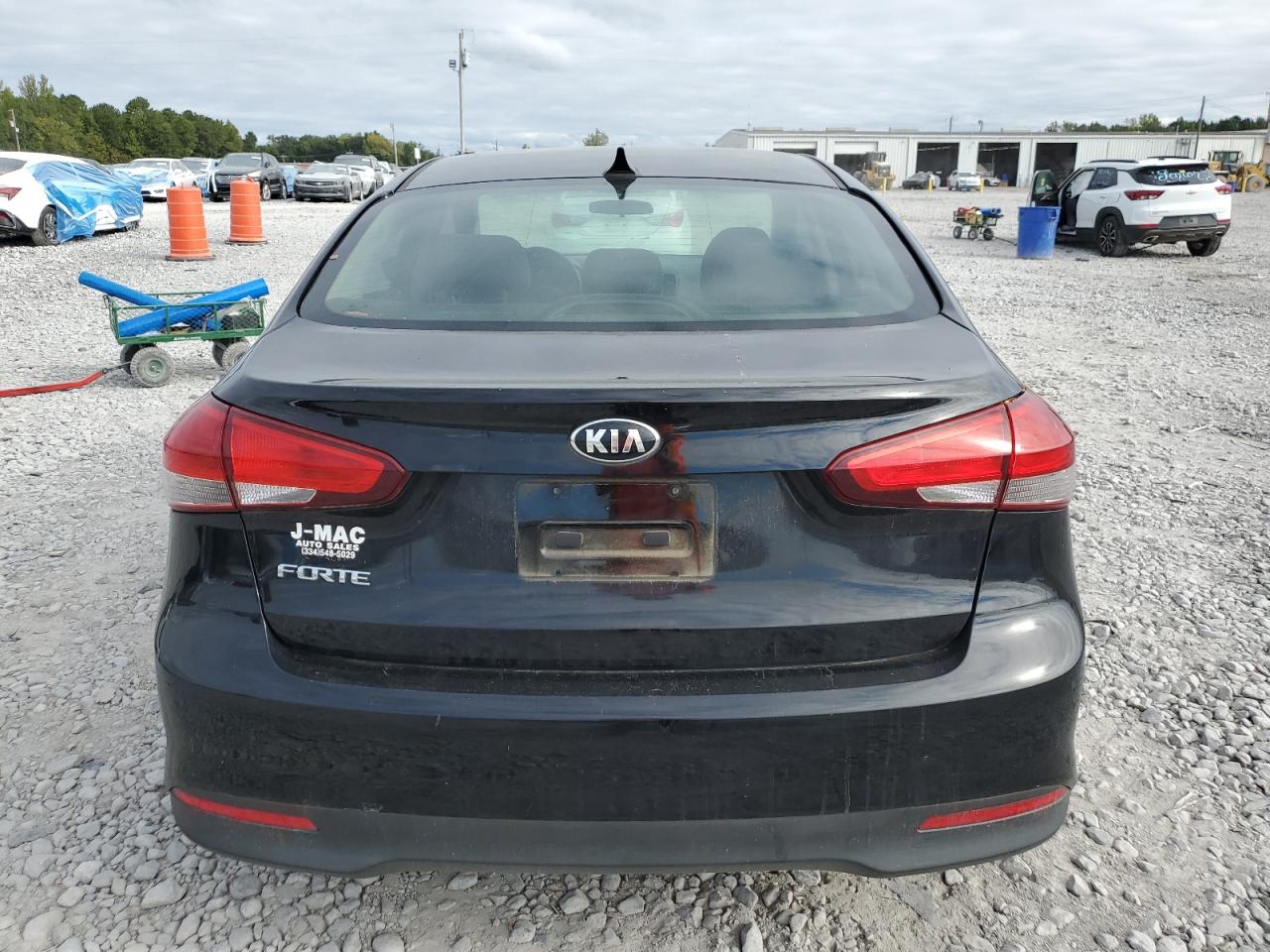2018 Kia Forte Lx VIN: 3KPFK4A79JE168882 Lot: 81962205